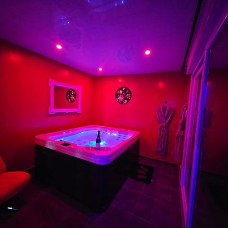 Bulles De Plaisir Hotel Saint-Maurice-l'Exil Ngoại thất bức ảnh